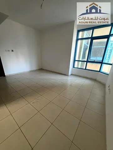 إليك عنوانًا جذابًا بطول يقارب 150 حرفًا:  **✨ استوديو مميز للإيجار في الشارقة – تصميم عملي، موقع حيوي قريب من جميع الخدمات، تشطيب أنيق، جاهز للسكن فو