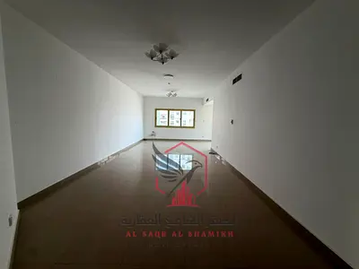 اجمل شقة غرفتين وصالة ماستر تكييف علي المالك وشهر مجانا اطلالة كاملة ببلكونة علي حديقة المجاز للايجار السنوي في المجاز 2 علي الحديقة والكورنيش