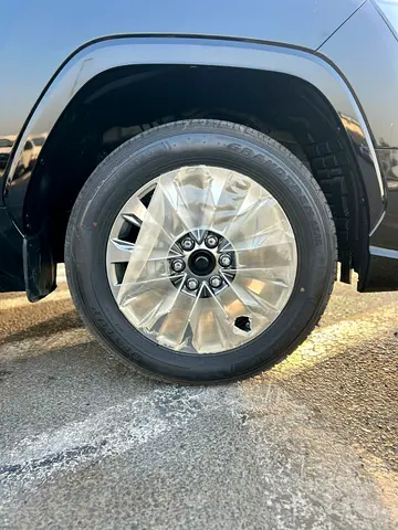 2026 Toyota LAND CRUISER 照片 3