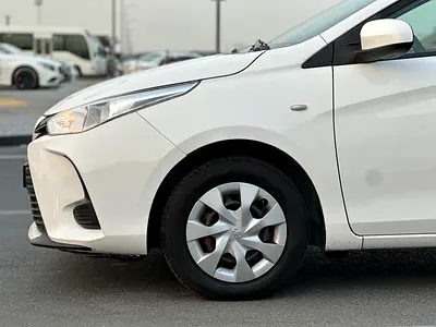 Toyota Yaris SE, миниатюра 3