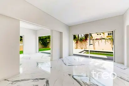 5 Beds | Renovated | Pool | Exclusive