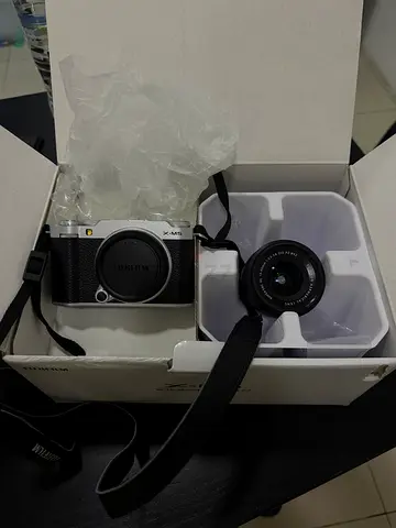 Fujifilm X-series (X-M5) mirrorless camera with lens (used)