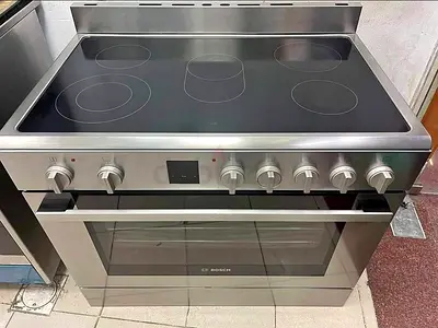 Bosch 5 burner Electric cooker 90 by 60cm