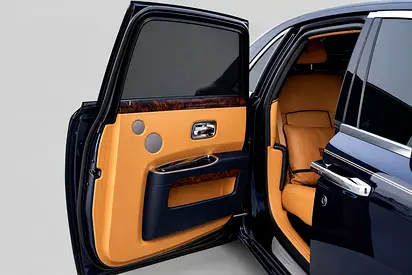 صورة 20 لـ 2011 ROLLS-ROYCE GHOST