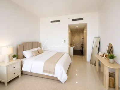 Furnished | Mid Floor | 465 sqft
