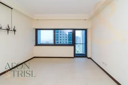 Spacious l Family Living l Prime Location