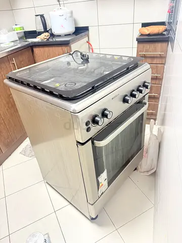 Used freestanding gas stove with oven - stainless steel, good working condition