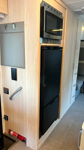 2024 Mercedes-BENZ SPRINTER 照片 9