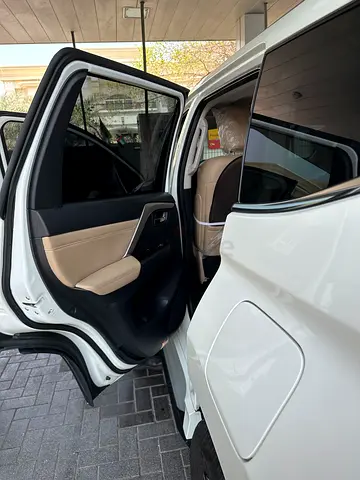 Mitsubishi Montero Sport GLS Top Line, миниатюра 13
