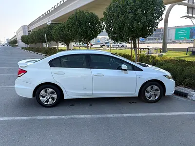 صورة 4 لـ 2013 Honda CIVIC