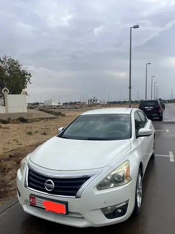 2016 Nissan ALTIMA 照片 10