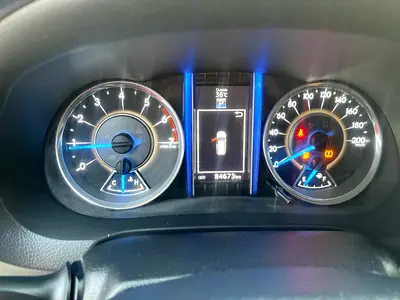 صورة 15 لـ 2018 Toyota FORTUNER
