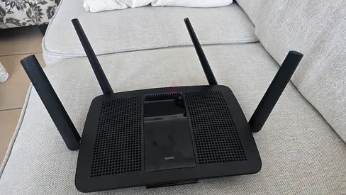 Used Linksys EA8500 Wireless Router