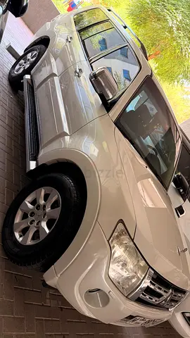 Well maintained Mitsubishi Pajero single owner good condition