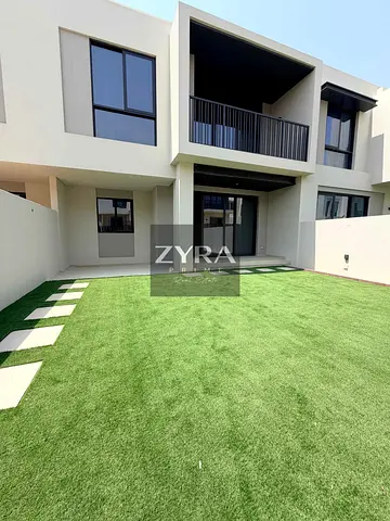 NEW 3BR + Maid | SINGLE ROW| PRIVATE GARDEN LANDSCAPED