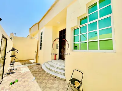 Spacious 4 Bedrooms Private Entrance Yard