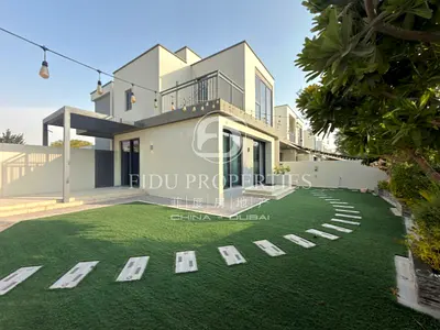 Single Row | Corner Unit | Huge Plot
