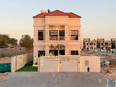 السعر يشمل رسوم التسجيل والملكية. G+2 مع سقف، موقع ممتاز، ملكية حرة، سعر جذاب.