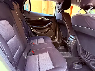2019 Infiniti Q30 照片 11