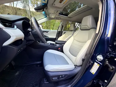 2025 Toyota RAV 4 照片 20