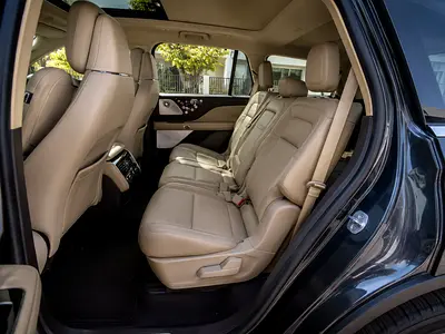 صورة 13 لـ 2022 Lincoln AVIATOR