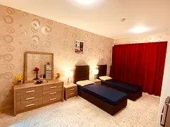 EXECUTIVE LADIES MASTER ROOM BED SPACE NEAR DIFC FINANCIAL CENTER METRO JUST HALF MIN WALK
