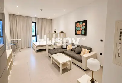 Fountain View | Furnished | Vacant