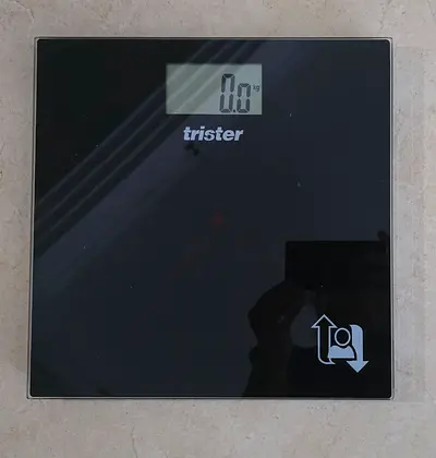 Trister digital bathroom scale - black, working