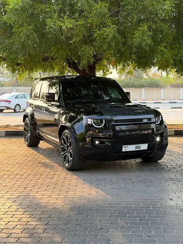 Land Rover Defender 110x-dynamic SE p500 v8 with Octa body kit and 60kAed upgrades on it