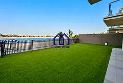 Beachfront I Vacant I En-Suite rooms I Maids room