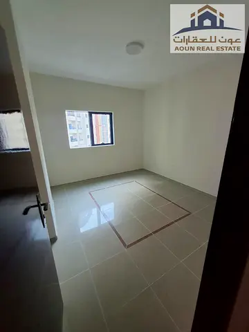 📢 **للإيجار السنوي – القاسمية (الند)**  🏡 شقة **غرفتين وصالة كبيرة** بموقع مميز.