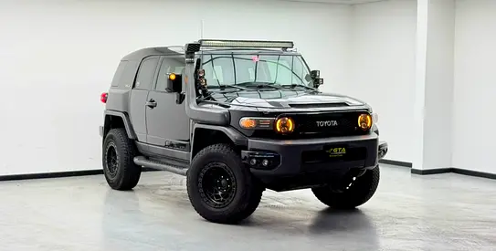 2014 Toyota FJ CRUISER photo 3