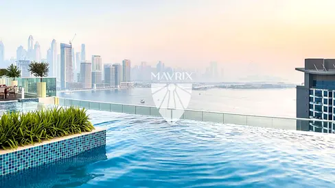 Elegant Waterfront Home | Iconic Skyline View