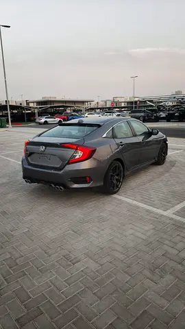 صورة 2 لـ 2016 Honda CIVIC
