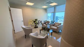 HIGH FLOOR | SPECTACULAR VIEW | READY TO MOVE IN
