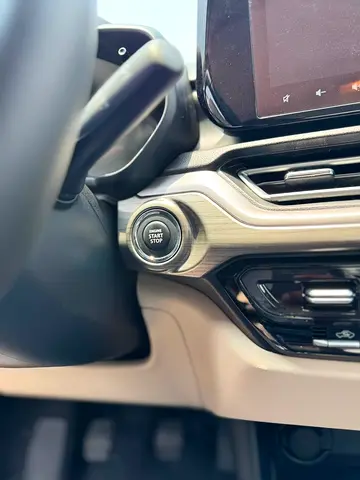 Suzuki Dzire GLX, миниатюра 9