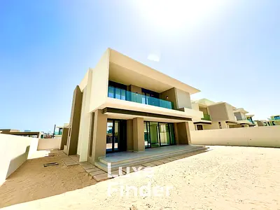 Type F1 | With Driver's Room | Close to Pool
