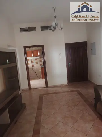 📍 للإيجار في المجاز 3 – حديقة الصفيا 🔥 فرصة مميزة للسكن في موقع هادئ ومميز! متوفر غرفة وصالة واسعة بتصميم عملي ومريح، مع بلكونة تمنحك مساحة إضافية