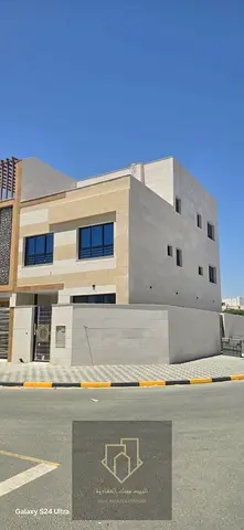 Excellent Location | Spacious Area | Luxurious Finishing | Ready for Move-In | Full Stone Cladding | Includes Air Conditioning | Close to Sheikh Moham