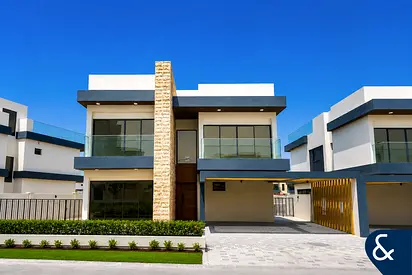 Stunning Lagoon Plot | Single Row | Private