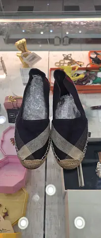 Used Women's Espadrille Flats - Black with Beige Trim, Size Unknown