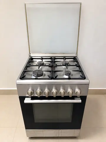 4-Burner Stainless-Steel Gas Cooker with Oven - 250 AED