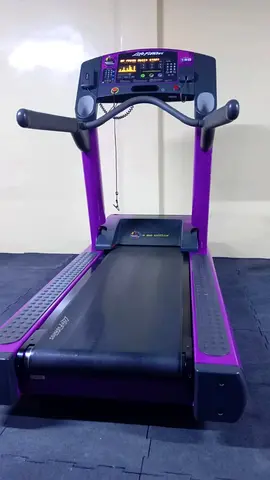 Life Fitness Treadmill