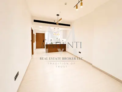Spacious 1 Bedroom | High Floor | Pool View