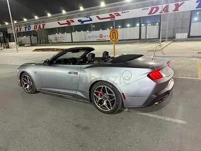 Ford Mustang V8 Premium Full Option-GCC