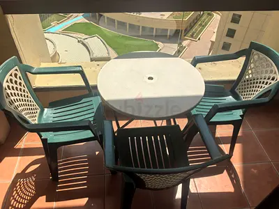 Garden table and chair