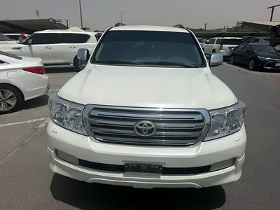 Toyota Land Cruiser GXR 2011 | GCC Specs | Well Maintained