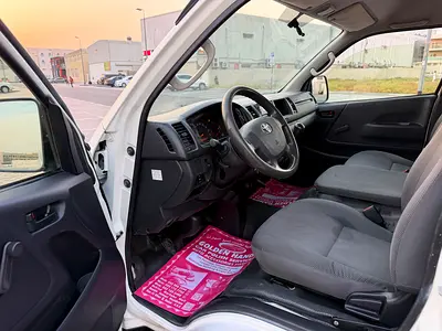 2018 Toyota HIACE photo 7
