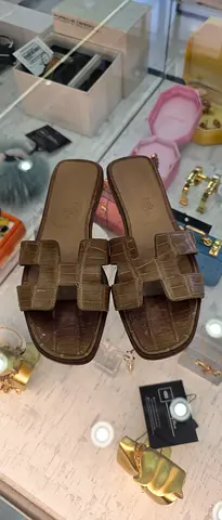 Brown women's slide sandals - casual leather slip-ons