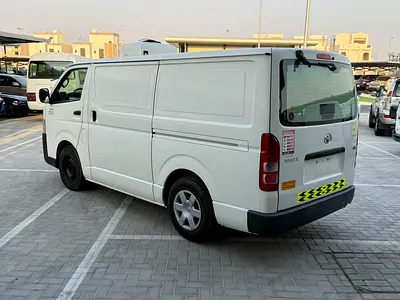2017 Toyota HIACE 照片 4